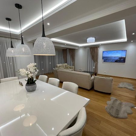 הוילה סוסאבה Sunny House מראה חיצוני תמונה