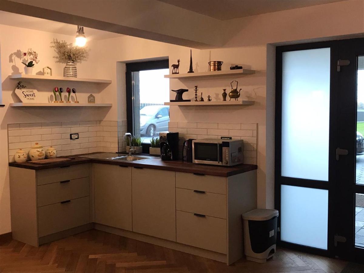 הוילה סוסאבה Sunny House מראה חיצוני תמונה